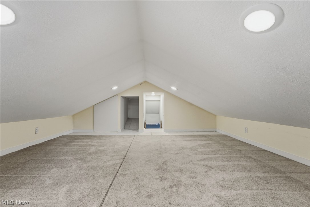 5104 Arlington Road Green OH 44720