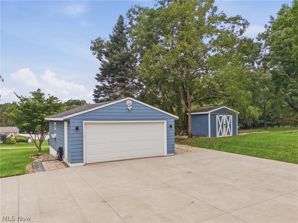 5104 Arlington Road Green OH 44720