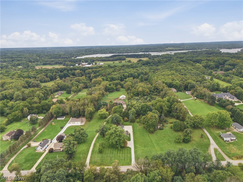 5104 Arlington Road Green OH 44720