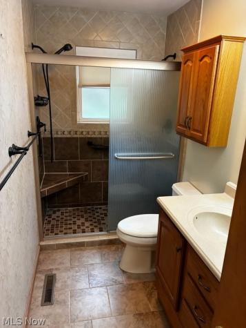 105 Bohl Drive Marietta OH 45750
