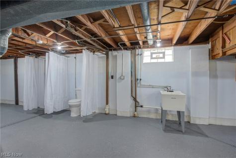 1058 W 29th Street Lorain OH 44052