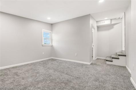 5502 Linn Road Amherst OH 44001