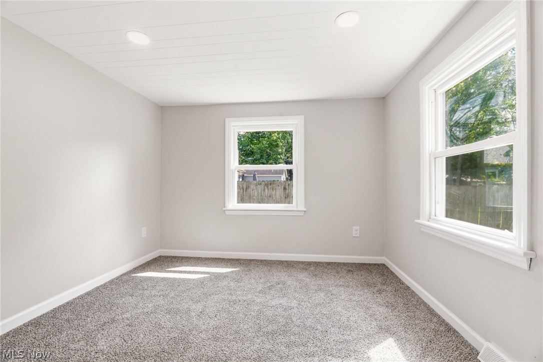 5502 Linn Road Amherst OH 44001