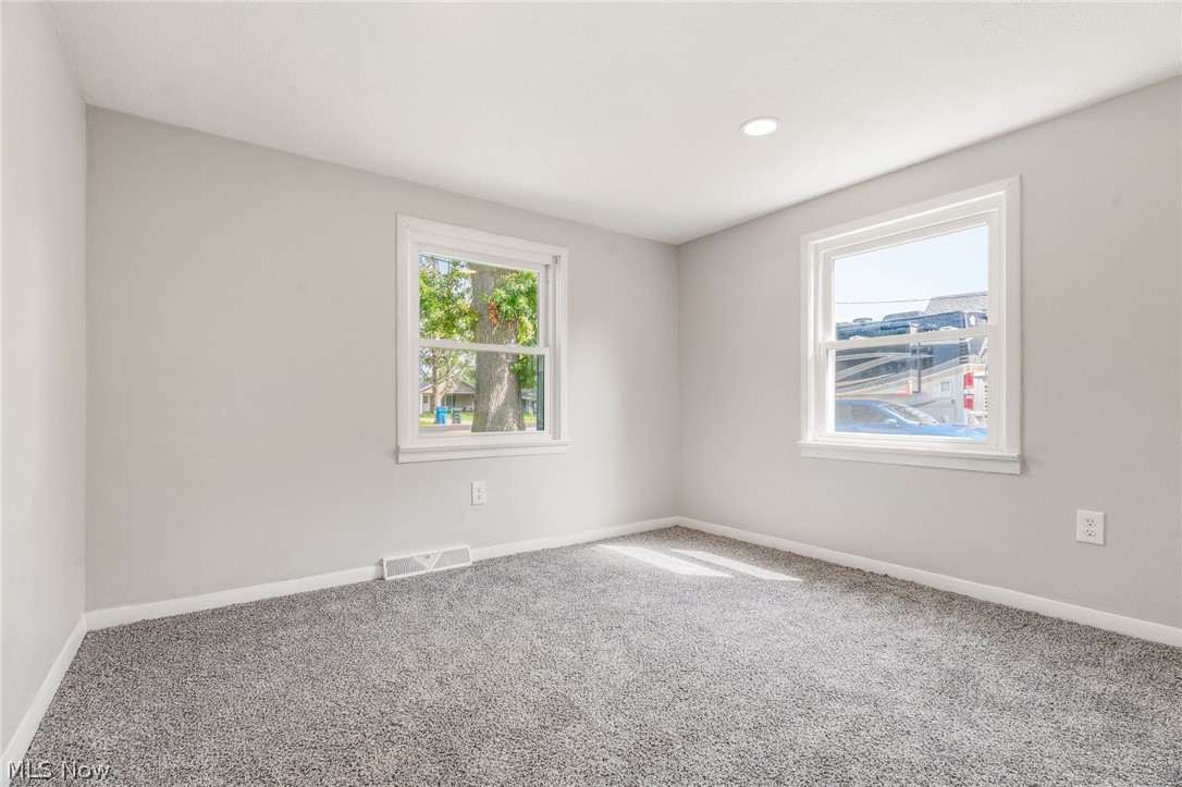 5502 Linn Road Amherst OH 44001