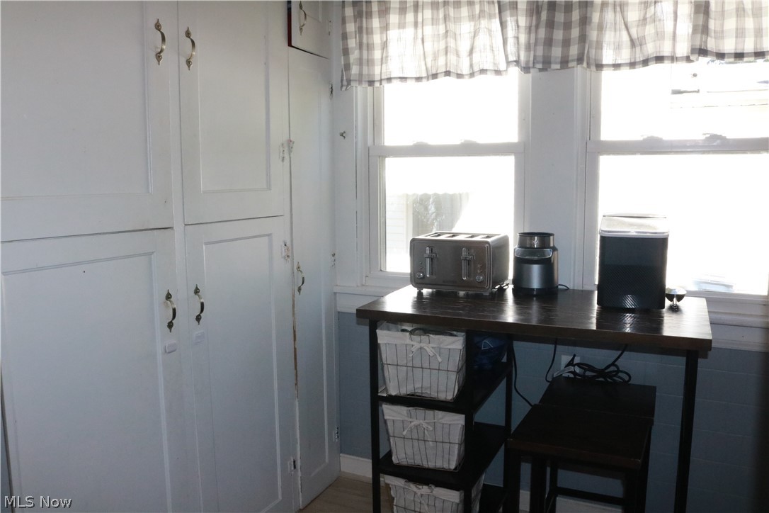 1567 Glenmount Avenue Akron OH 44301