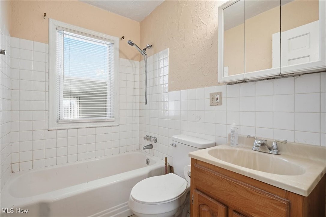 1188 Hardesty Boulevard Akron OH 44320