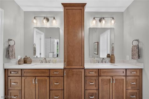 2883 Hawkins Lane Twinsburg OH 44087