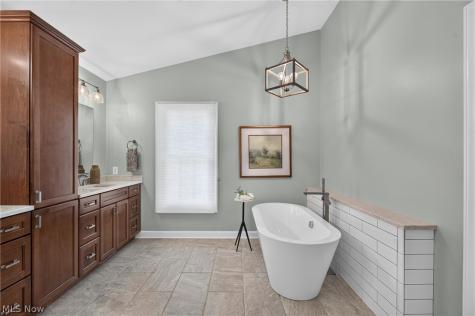 2883 Hawkins Lane Twinsburg OH 44087