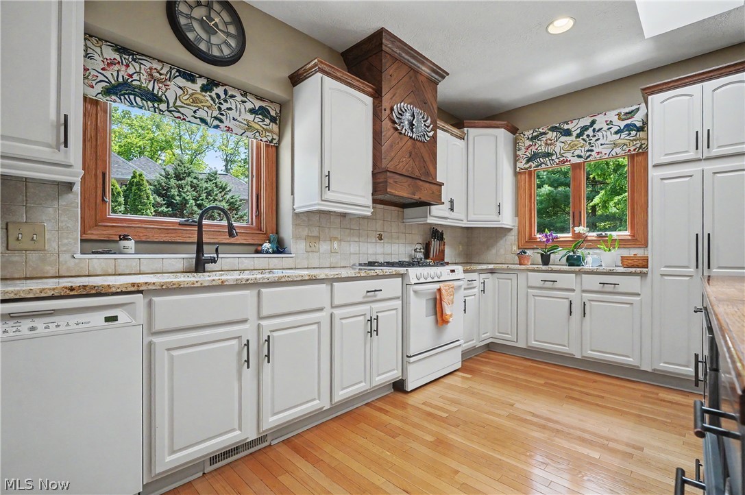1250 Woodsview Drive Akron OH 44313
