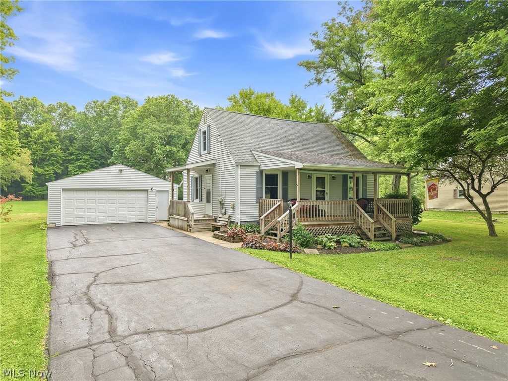 698 Braceville Robinson Road NW Newton Falls OH 44444