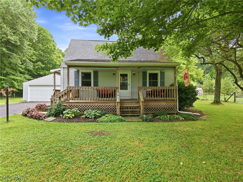 698 Braceville Robinson Road NW Newton Falls OH 44444