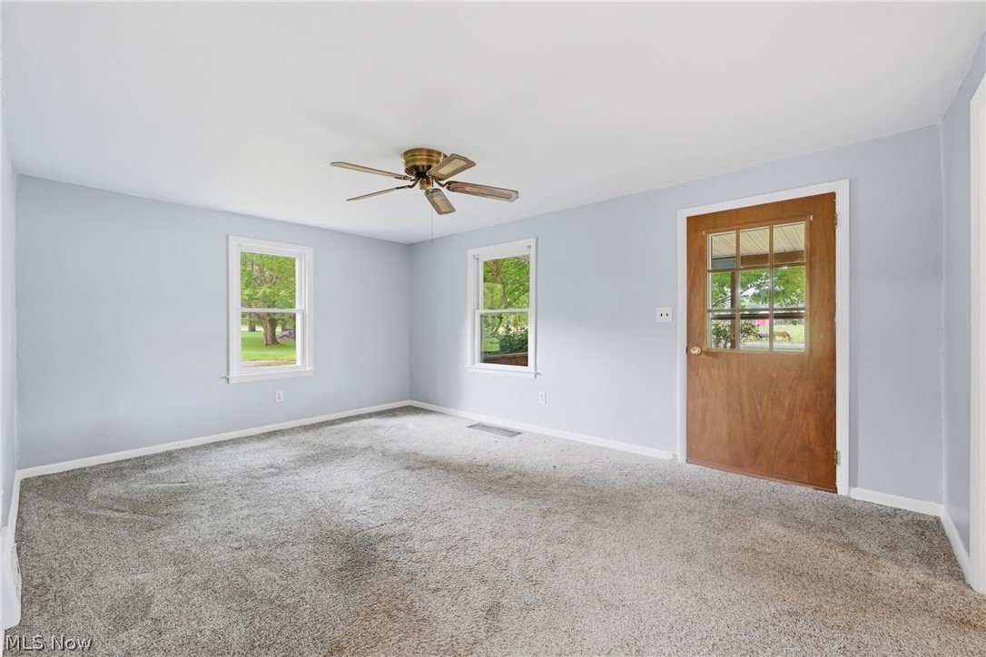 698 Braceville Robinson Road NW Newton Falls OH 44444