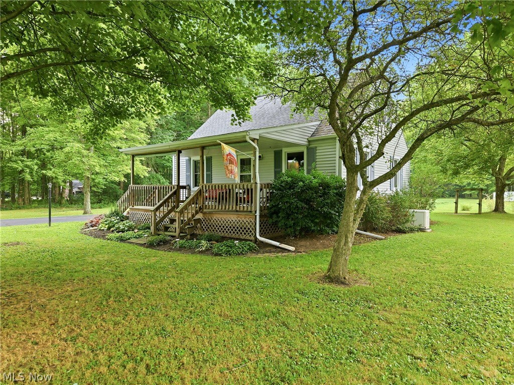 698 Braceville Robinson Road NW Newton Falls OH 44444