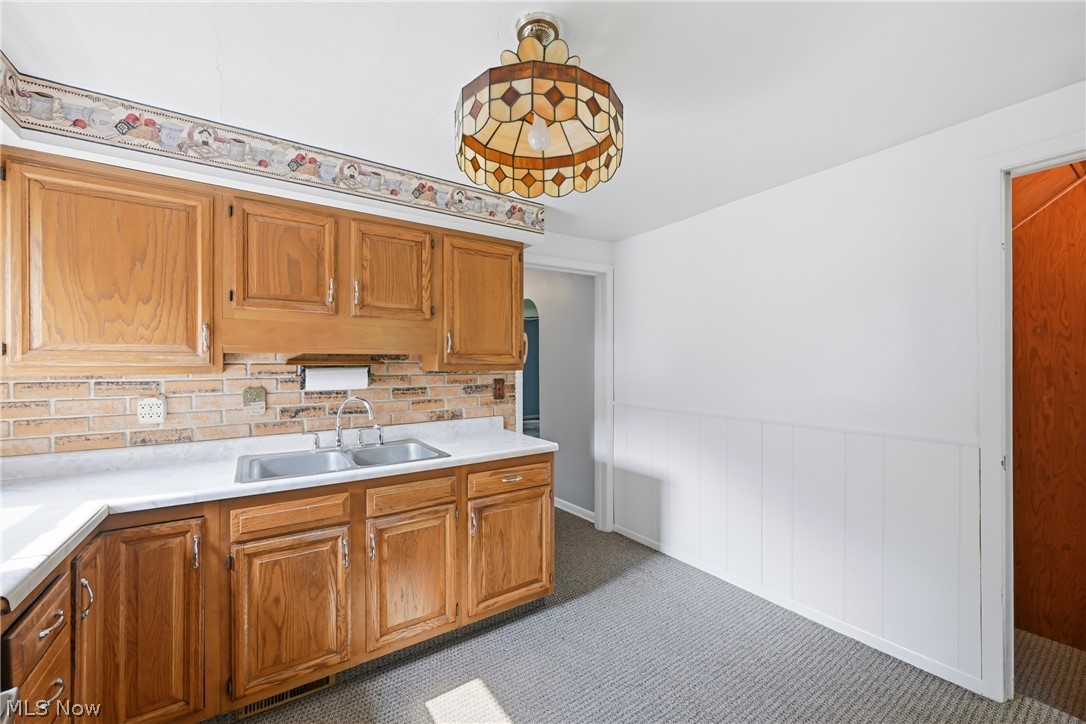 698 Braceville Robinson Road NW Newton Falls OH 44444