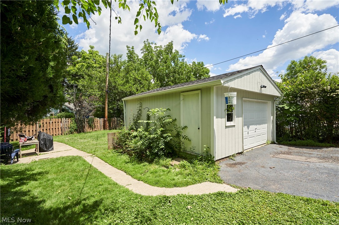 8301 Vista Avenue Garfield Heights OH 44125