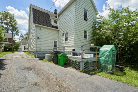 8301 Vista Avenue Garfield Heights OH 44125