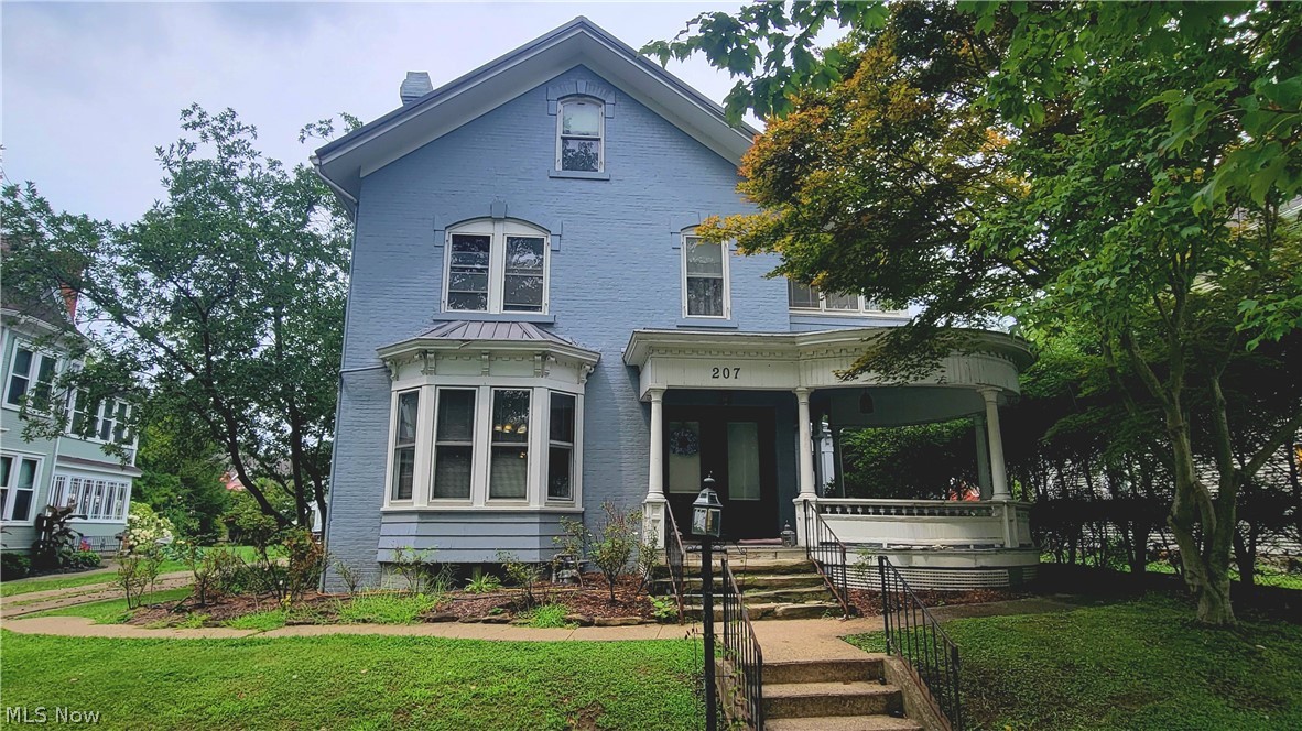 207 Washington Street Marietta OH 45750