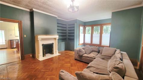 207 Washington Street Marietta OH 45750