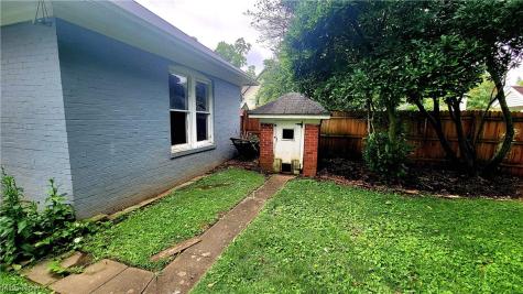 207 Washington Street Marietta OH 45750
