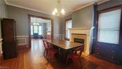 207 Washington Street Marietta OH 45750