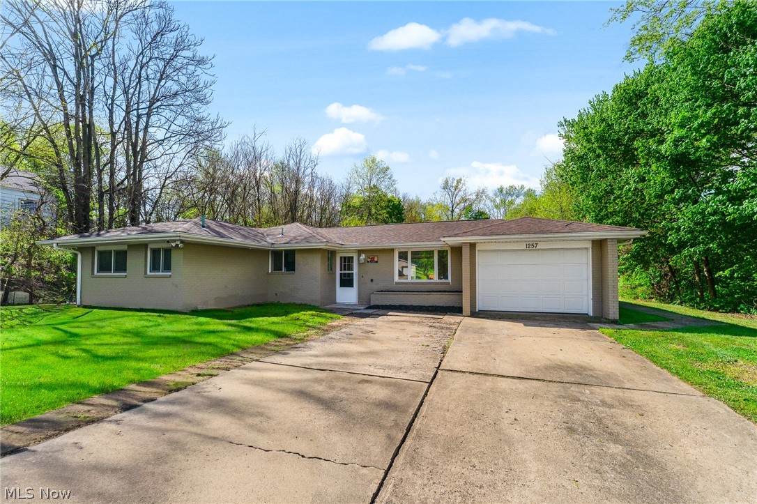 1257 Adler Street East Liverpool OH 43920