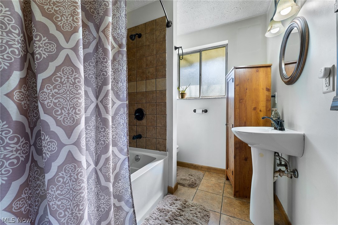 1257 Adler Street East Liverpool OH 43920