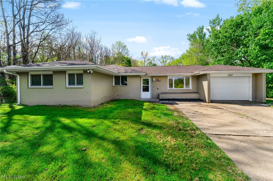 1257 Adler Street East Liverpool OH 43920