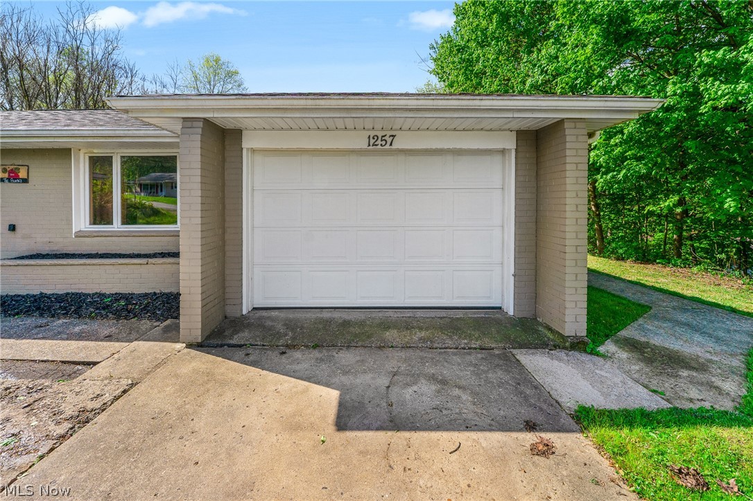 1257 Adler Street East Liverpool OH 43920