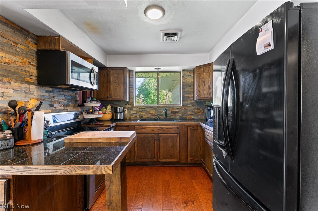1257 Adler Street East Liverpool OH 43920