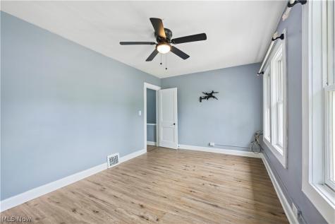 3014 Oak Park Avenue Cleveland OH 44109