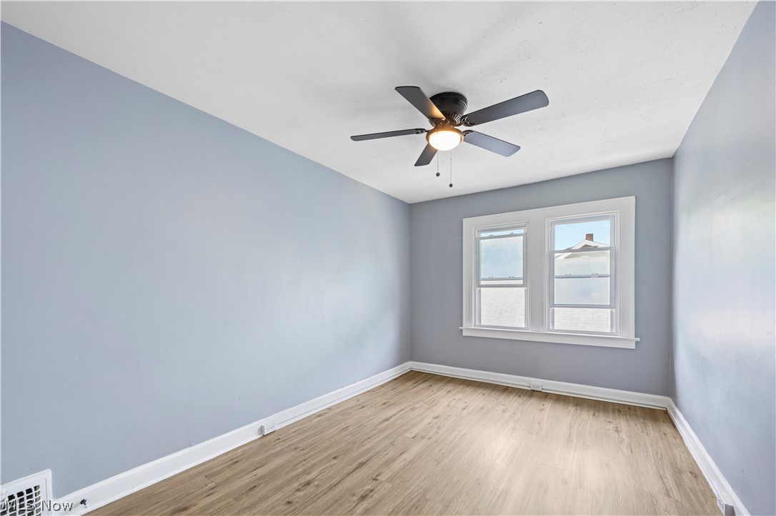 3014 Oak Park Avenue Cleveland OH 44109