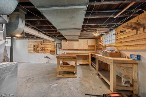 3014 Oak Park Avenue Cleveland OH 44109