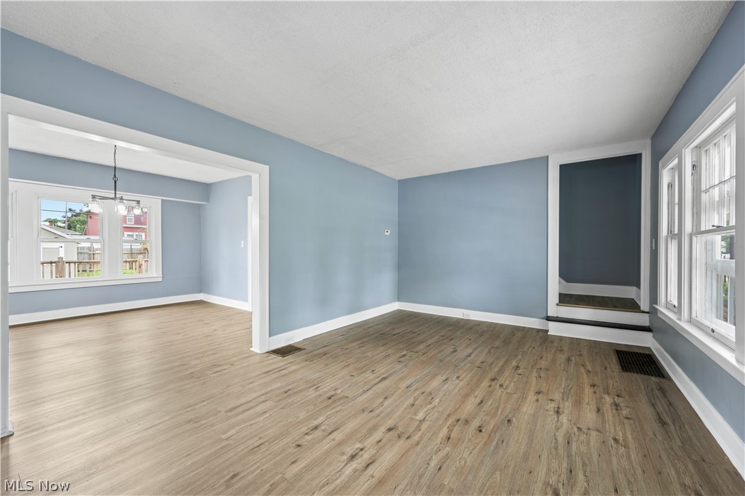 3014 Oak Park Avenue Cleveland OH 44109
