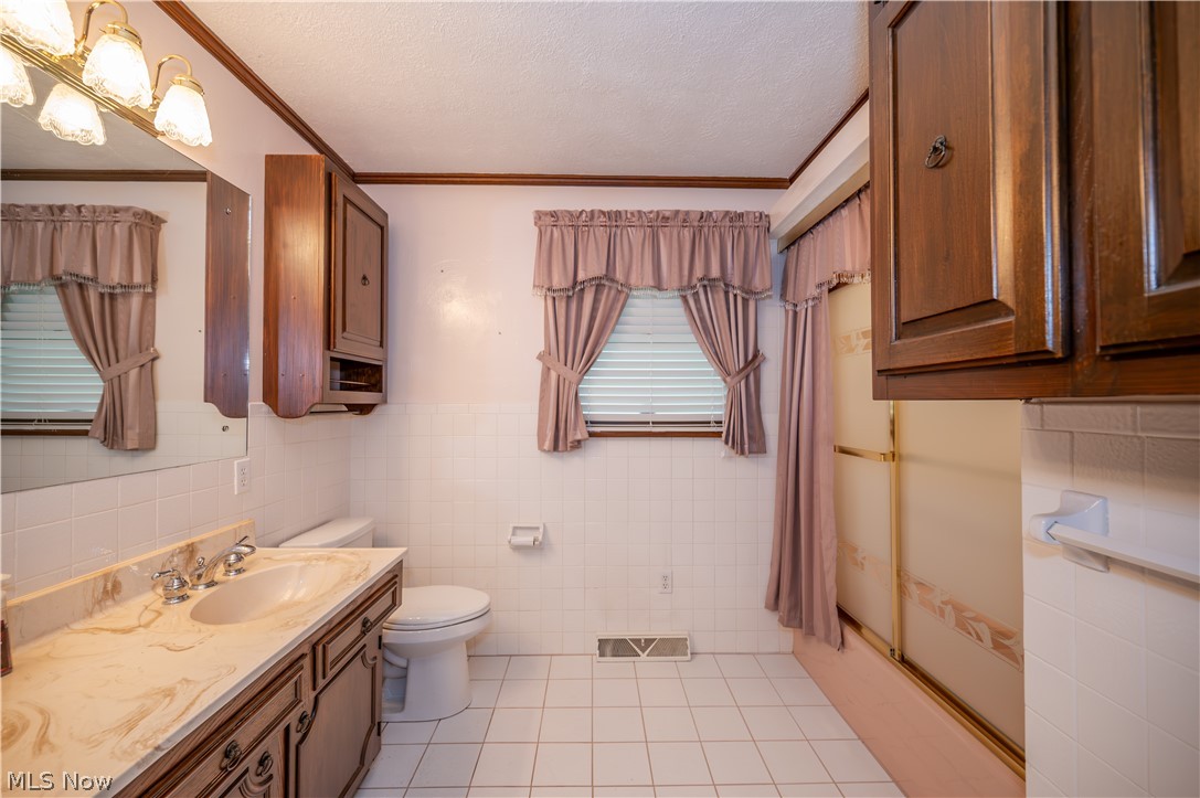 2882 Decamp Road Youngstown OH 44511