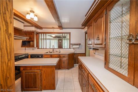 2882 Decamp Road Youngstown OH 44511
