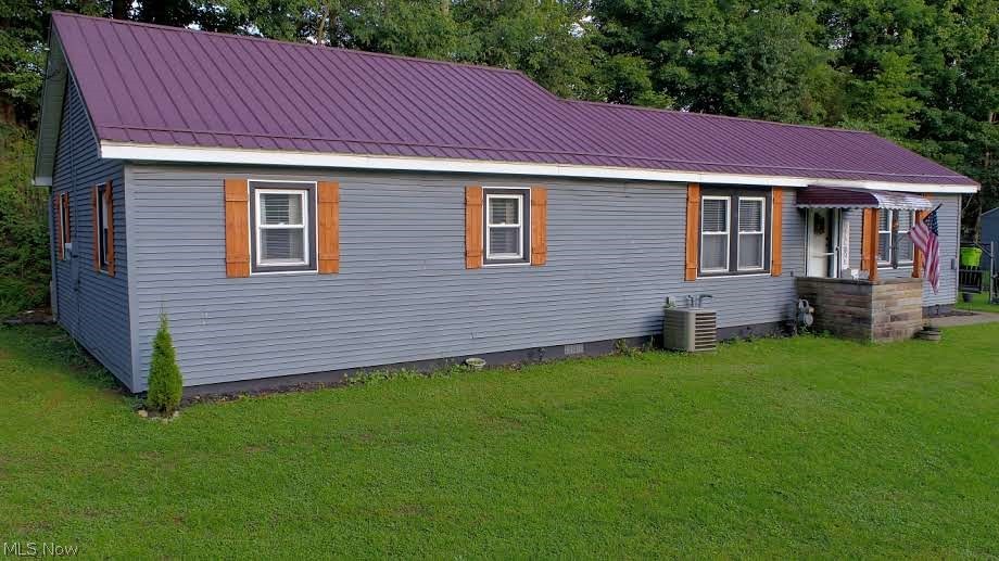 105 School Street Killbuck OH 44637