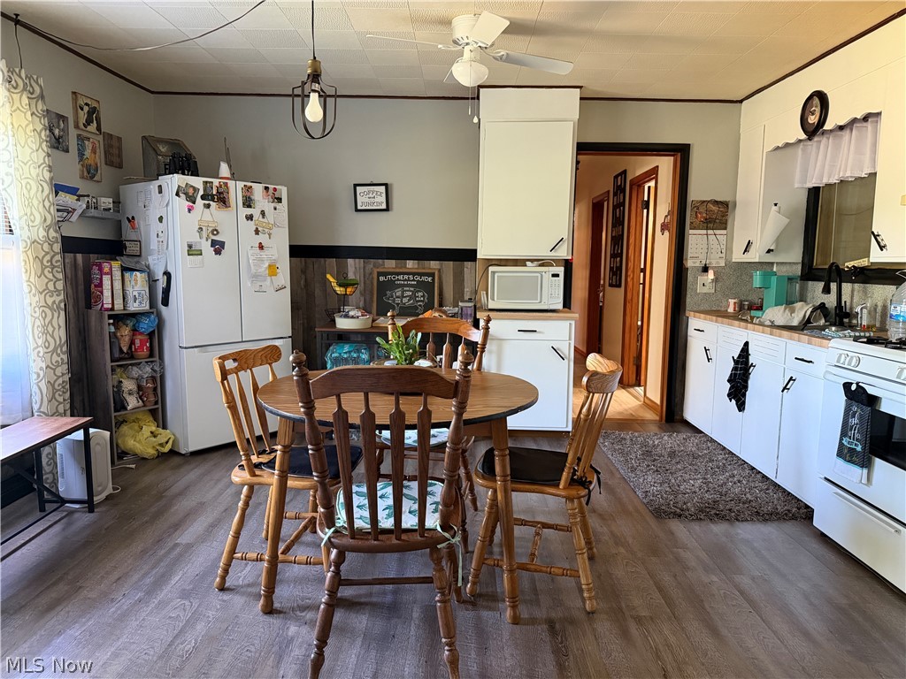 105 School Street Killbuck OH 44637