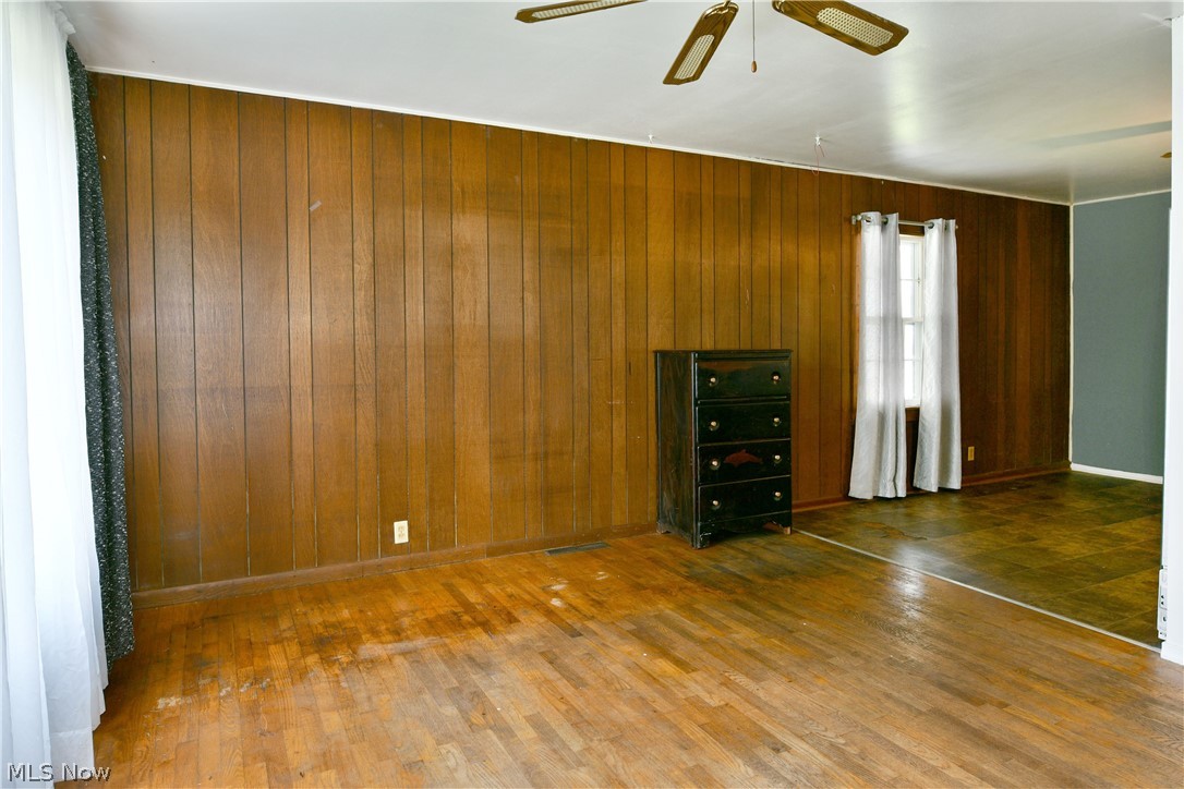 1833 Cleveland Street Salem OH 44460