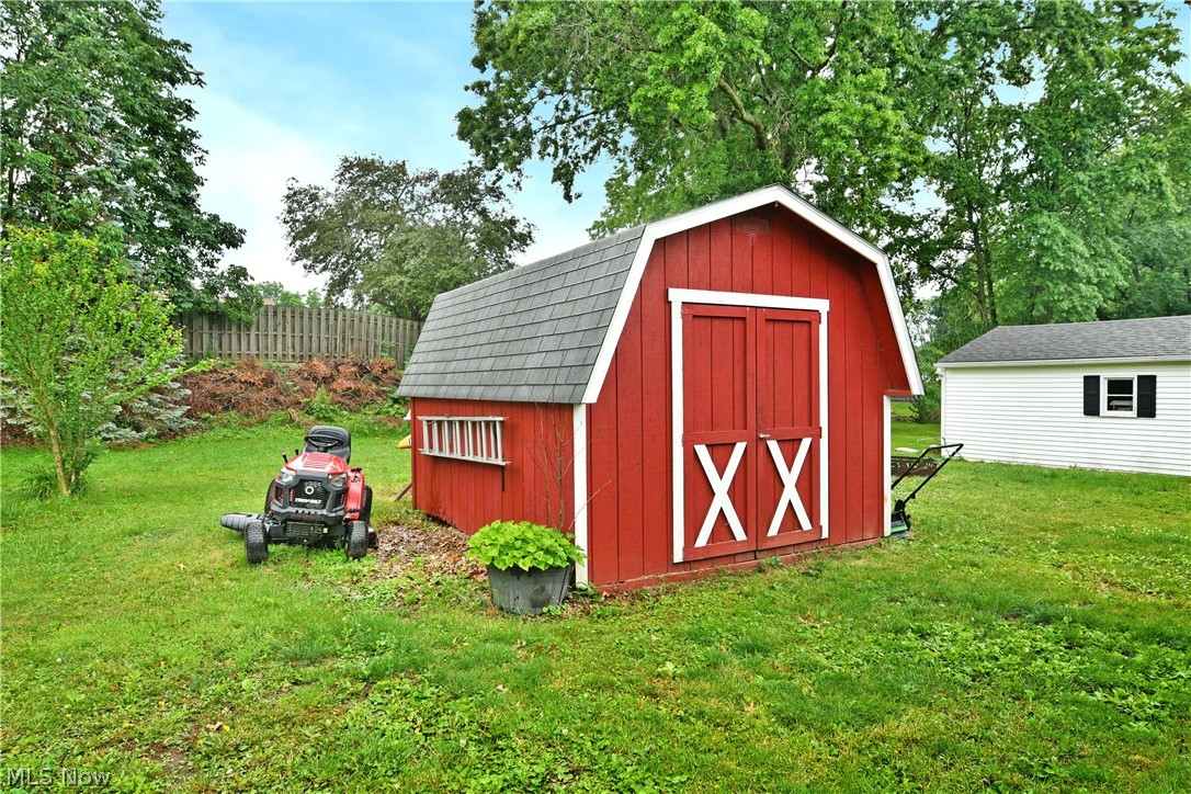 1833 Cleveland Street Salem OH 44460