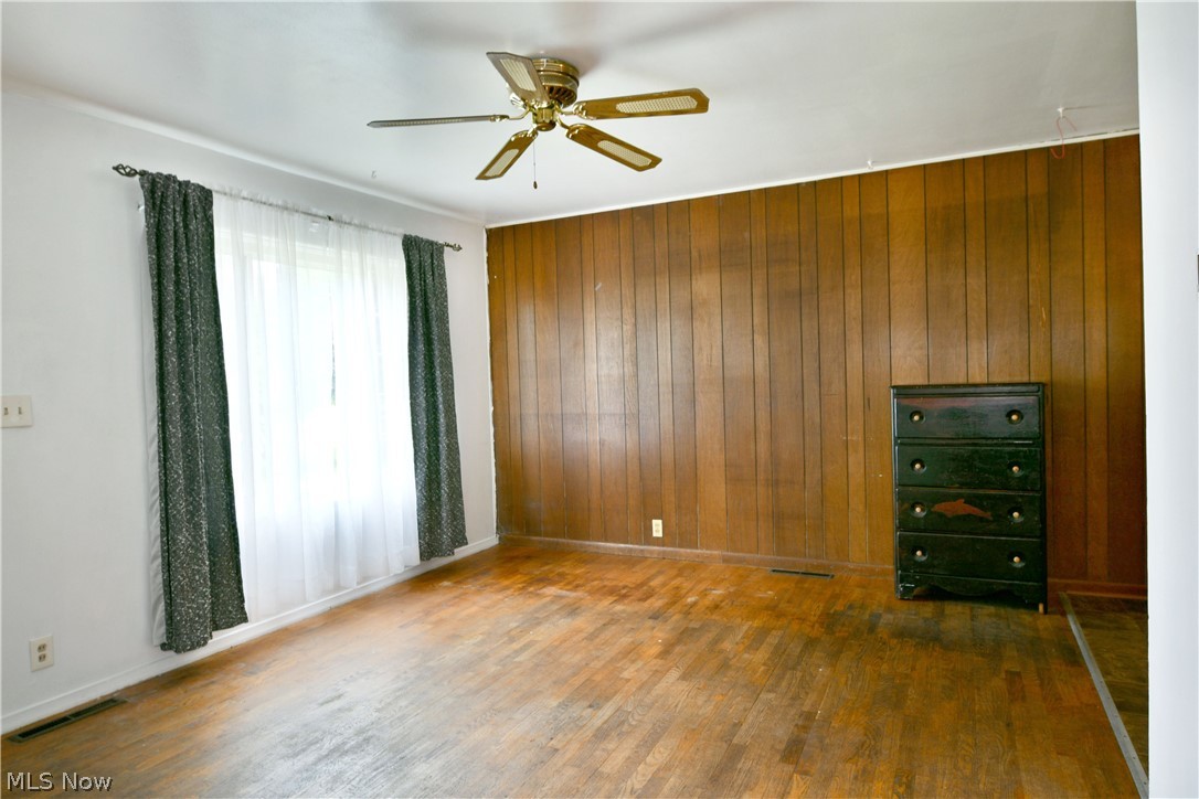1833 Cleveland Street Salem OH 44460