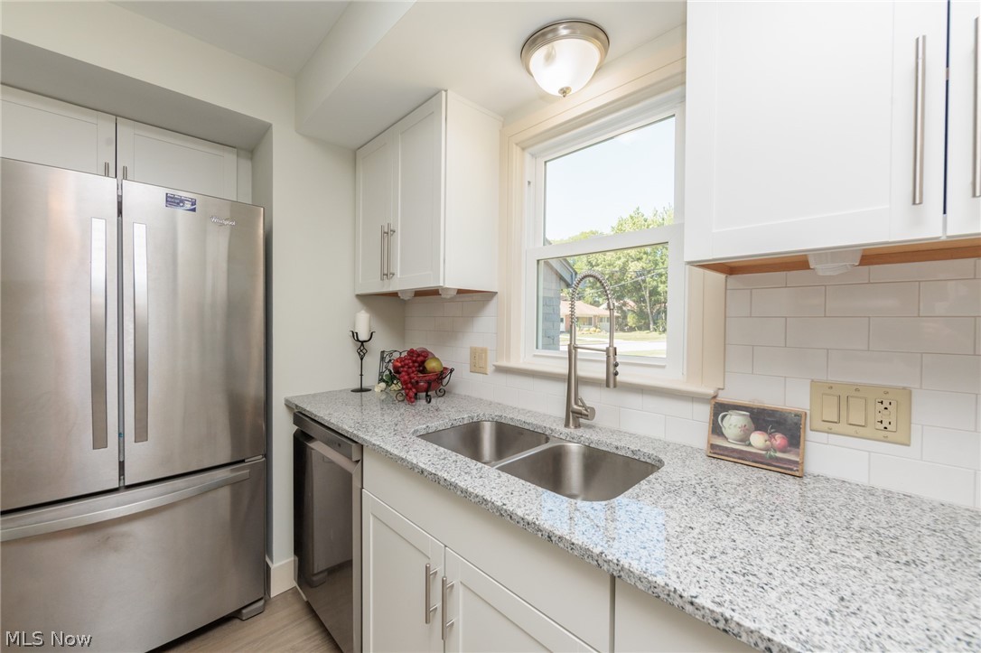 6004 Twin Lakes Drive Parma OH 44129