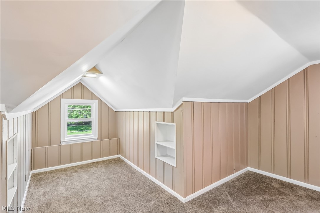 2052 N Taylor Road East Cleveland OH 44112