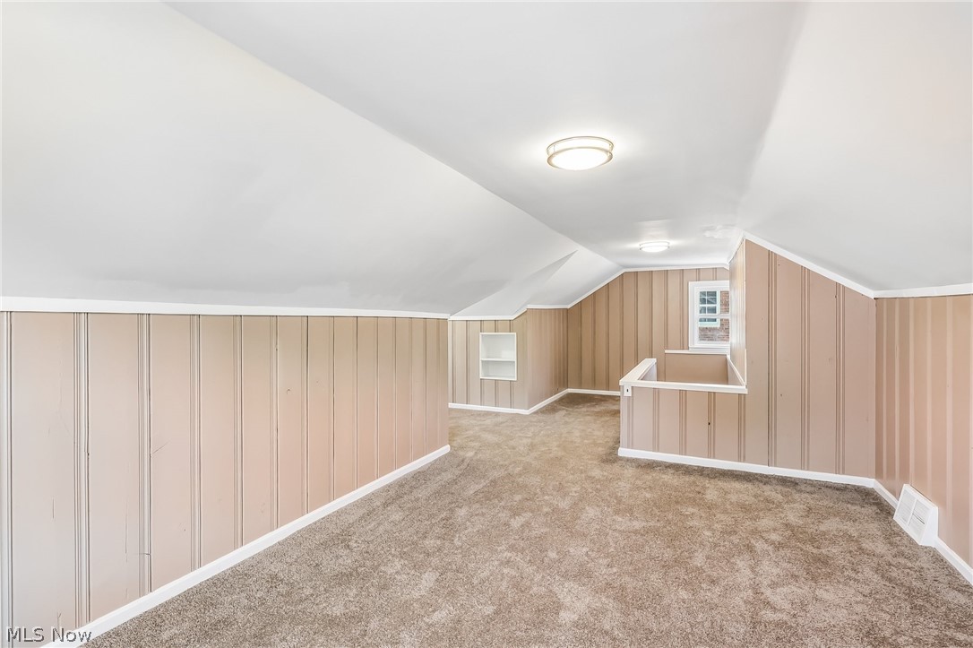 2052 N Taylor Road East Cleveland OH 44112