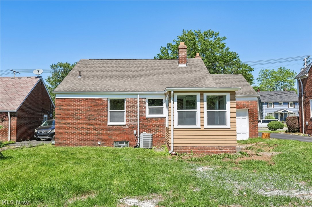 2052 N Taylor Road East Cleveland OH 44112