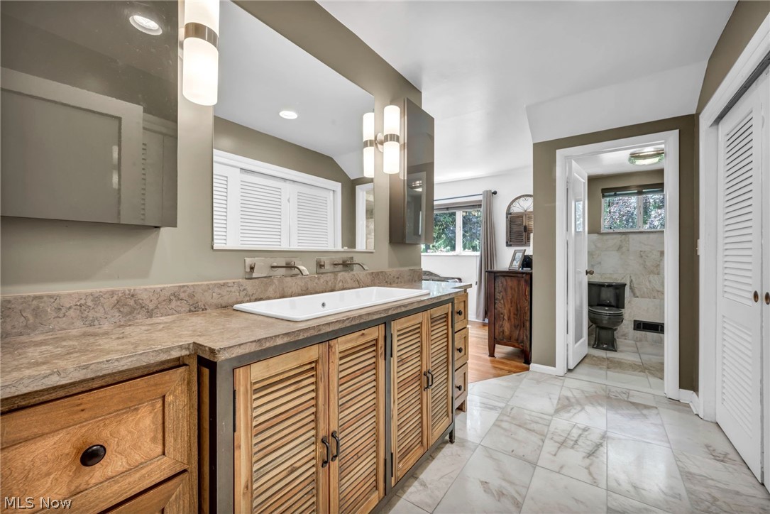 11616 Edgewater Drive Cleveland OH 44102