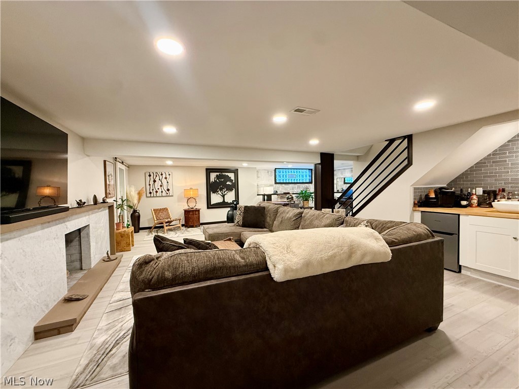 11616 Edgewater Drive Cleveland OH 44102