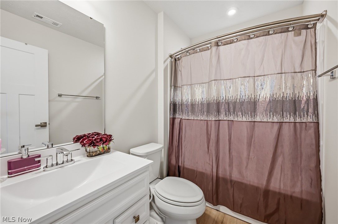 5358 Walnut Ridge Lane Sheffield Village OH 44054
