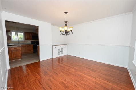 6752 Crestwood Lane Olmsted Twp OH 44138