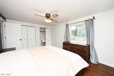 6752 Crestwood Lane Olmsted Twp OH 44138