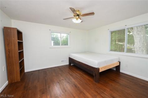 6752 Crestwood Lane Olmsted Twp OH 44138
